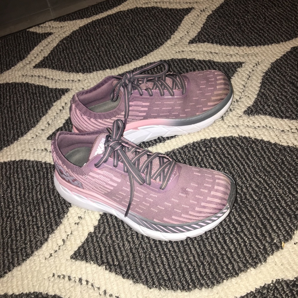 Size 6 Hokas